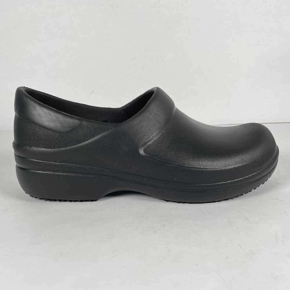 CROCS Literide Clogs Womens Size 8 Black Slip On Slip Resistant Work Shoes